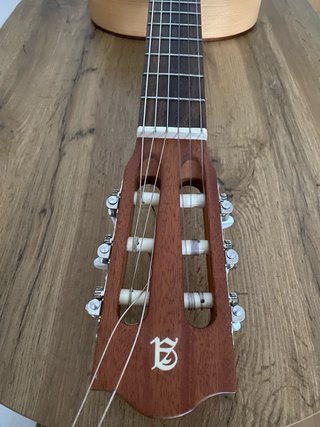 Guitarra alhambra 2f