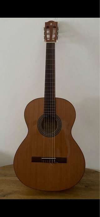 Guitarra alhambra 2f