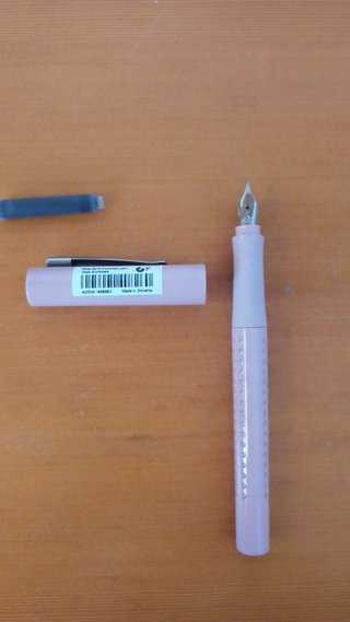 Pluma estilográfica Faber Castell F