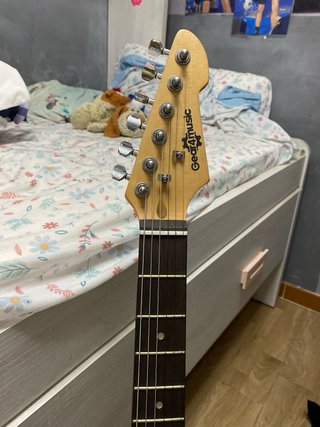 Guitarra Eléctrica Stratocaster Roja