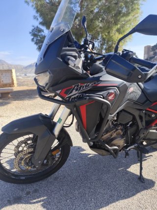 Honda Africa Twin 2020 Negra/Roja