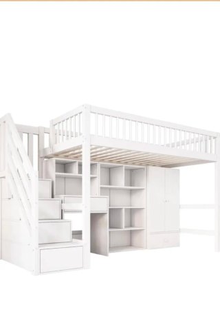 Cama alta blanca con escritorio y estanterías