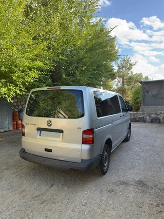 Volkswagen Transporter T5 2003