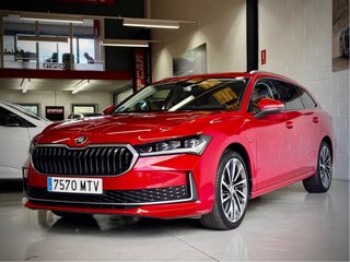 Skoda Superb Combi L&K 204cv FULL-EQUIPE