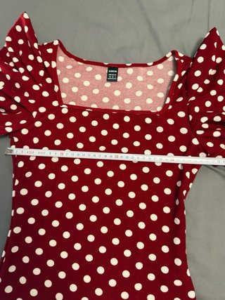 Top SHEIN lunares rojo talla XS