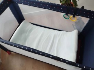Cuna de viaje plegable