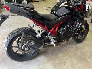 Honda Hornet 750 Negra y Roja