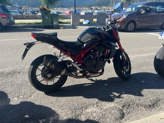 Honda Hornet 750 Negra y Roja