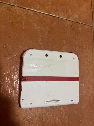 Nintendo 2DS Bianca + custodia e matite