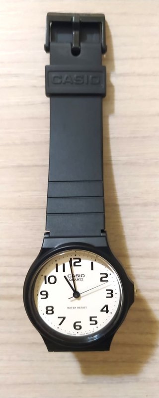 Orologio Casio MQ-24 Nero