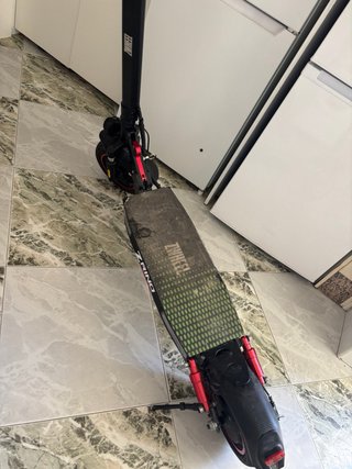 Patinete eléctrico ZRINO