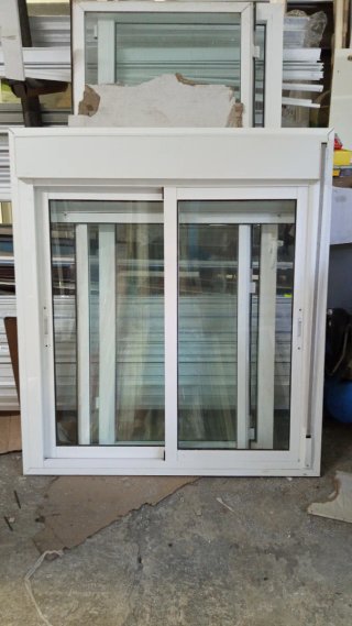 Ventana corredera aluminio blanca