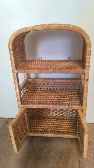 LEJA ESTANTERIA DE MIMBRE PARA COLGAR