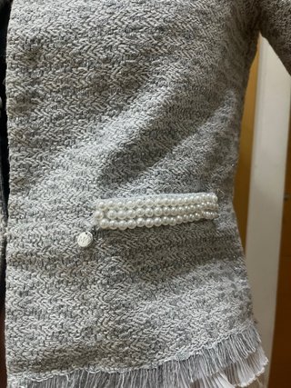 Chaqueta Miss Grant gris y blanca