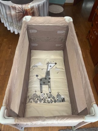 Cuna de viaje plegable