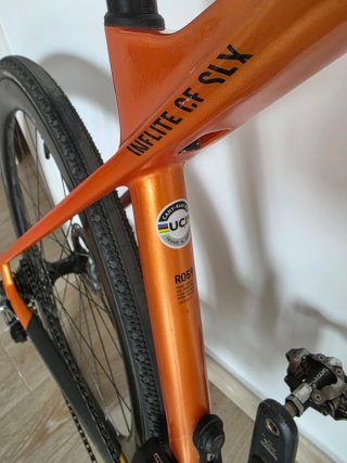 Canyon Inflite CF SLX 9 TEAM