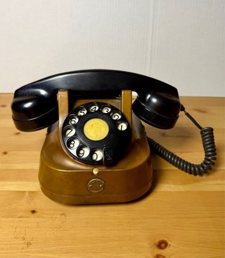 Teléfono antiguo Bell 56B (1956)