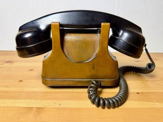 Teléfono antiguo Bell 56B (1956)