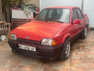 Ford Orion 1.6i para restaurar