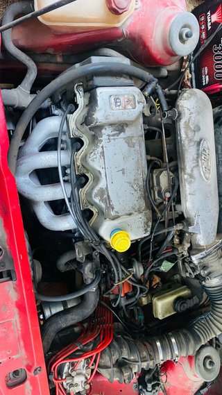 Ford Orion 1.6i para restaurar