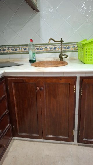 9 Puertas de madera y 4 cajones con sus premarcos