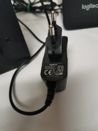 Altavoces Logitech Negros