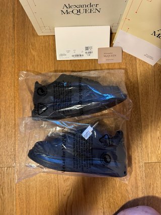 Alexander McQueen Oversized Total Black Tg. 44