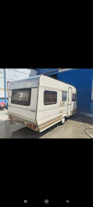 Hola vendo caravana marca delfi menor de 750kil