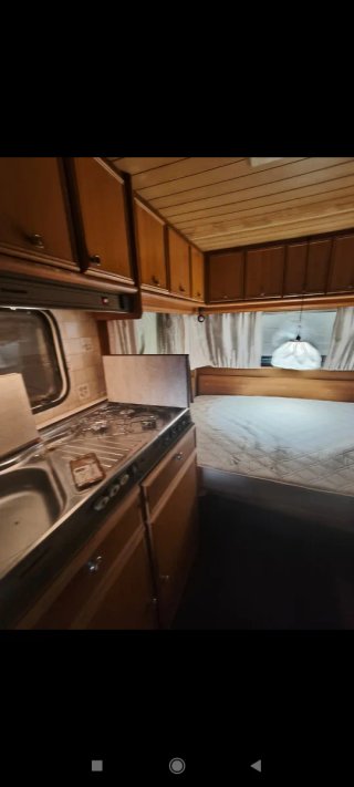 Hola vendo caravana marca delfi menor de 750kil