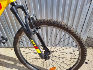 Bicicleta de Montaña Amarilla