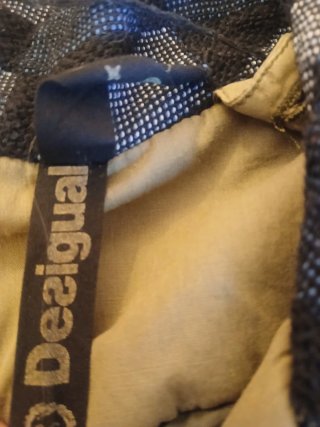 Abrigo Desigual verde estampado