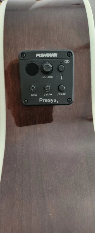 Guitarra Electro Acústica Jumbo en garantía