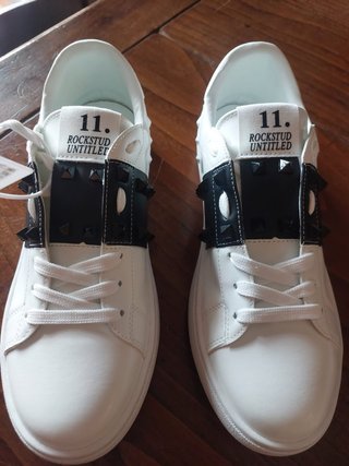 Scarpe Rockstud Untitled 11. Nuove con cartellino