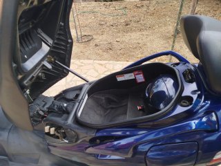 Suzuki Burgman 650 Executive Azul Año 2006