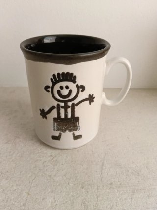 Taza de cerámica con dibujo infantil