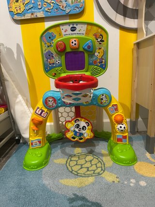 Portería de baloncesto VTech para niños