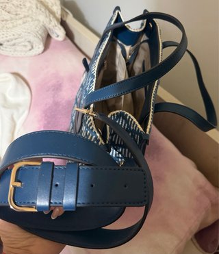 Bolso de mano Guess azul y blanco