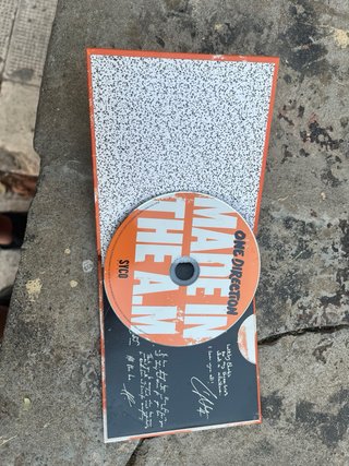 CD One Direction Made in the A.M. Deluxe