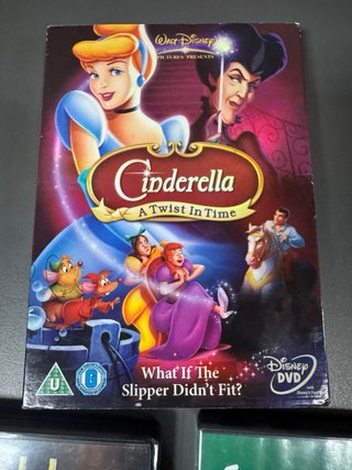 Pack: cenicienta, lucha de titanes y friends