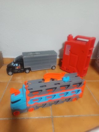 Set de Coches o camiones Hot Wheels y más