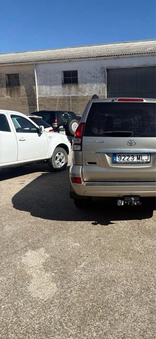 TOYOTA LAND CRUISER 3.0 D-4D · PARA REPARAR