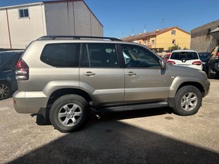 TOYOTA LAND CRUISER 3.0 D-4D · PARA REPARAR