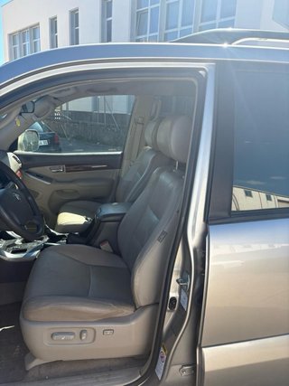 TOYOTA LAND CRUISER 3.0 D-4D · PARA REPARAR