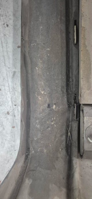 Defensa trasera Lorinser w124