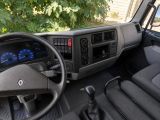 Camión Renault Agrícola 230.000 km  16.000 PMA