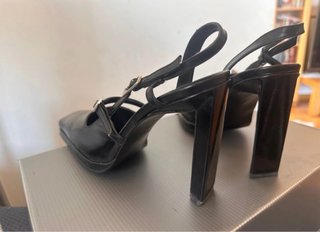 Zapatos de tacón David Ackerman negros