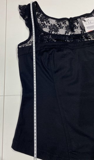Camisa negra encaje ajustada elástica Berskha T. L
