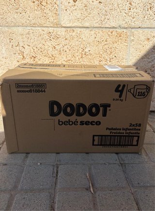 Pañales Dodot Talla 4 (9-14 kg) - 116 uds