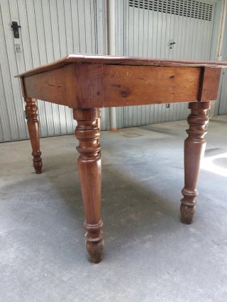 Tavolo in legno massiccio fine '800