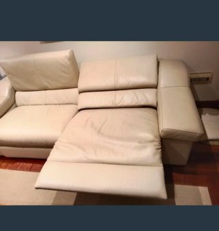 Sofá de Piel Beige